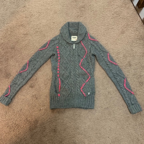 Aritiza TNA zip up sweater - Picture 2 of 9